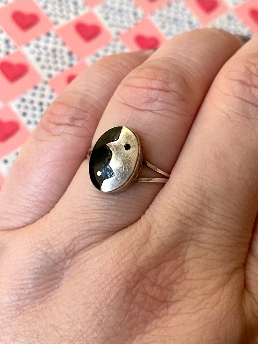 Vintage stamped 925 sterling silver Taxco Mexico yin yang ring sz 8.25 - Picture 2 of 13